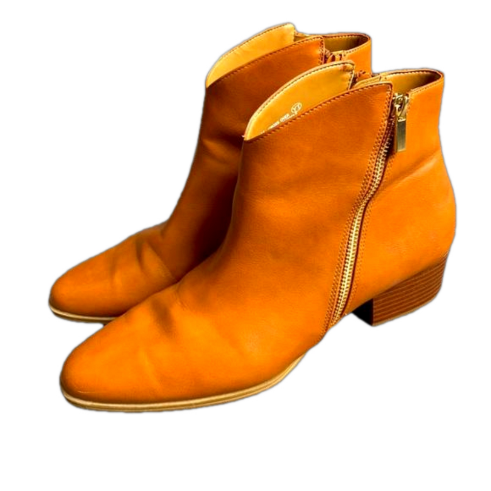 Women’s A2 by Aerosoles Dark Tan Ankle Boots With Gold Zipper - Size 11
